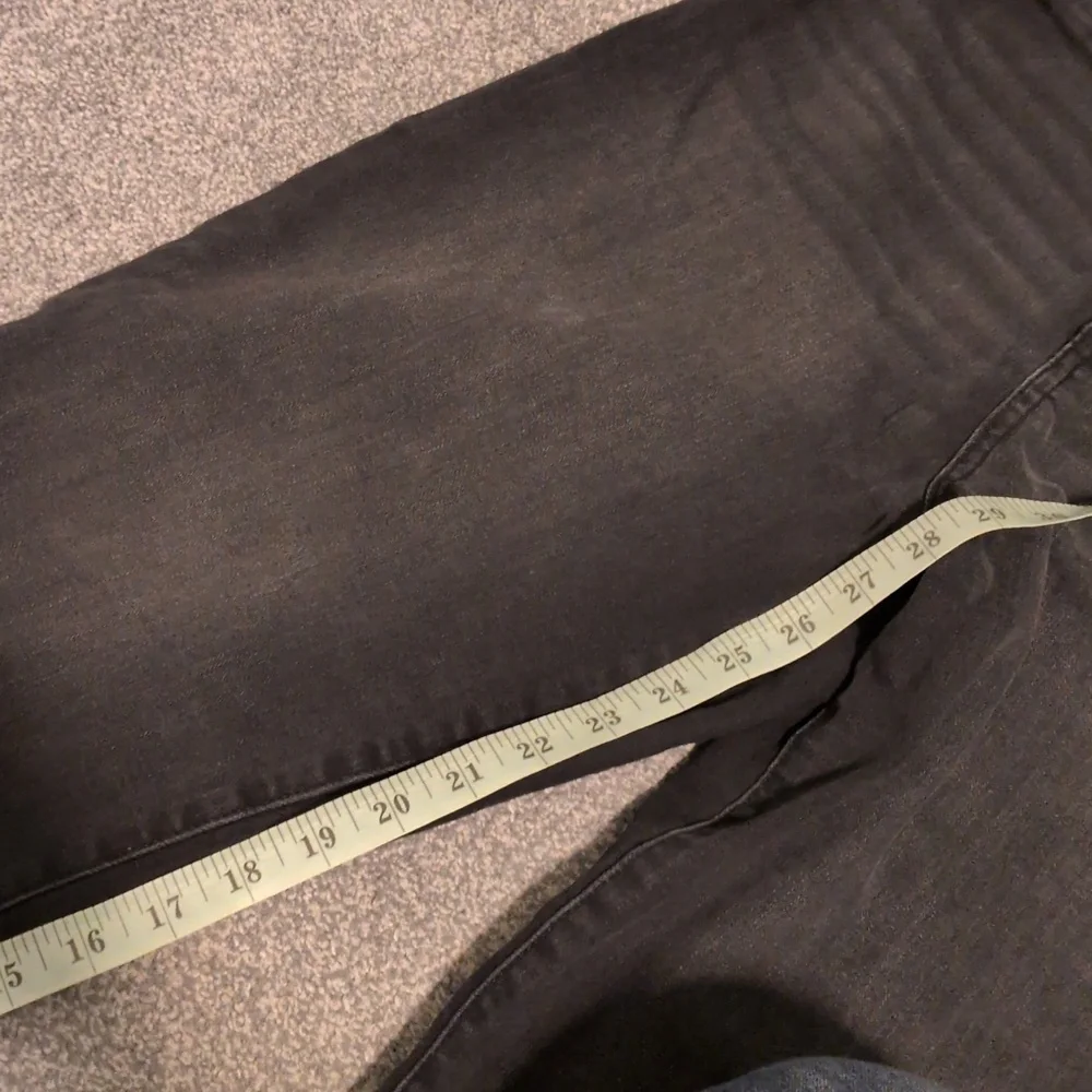 Liverpool The High Rise Straight Raw Hem Black Jeans Size 6/28 - Picture 8 of 9